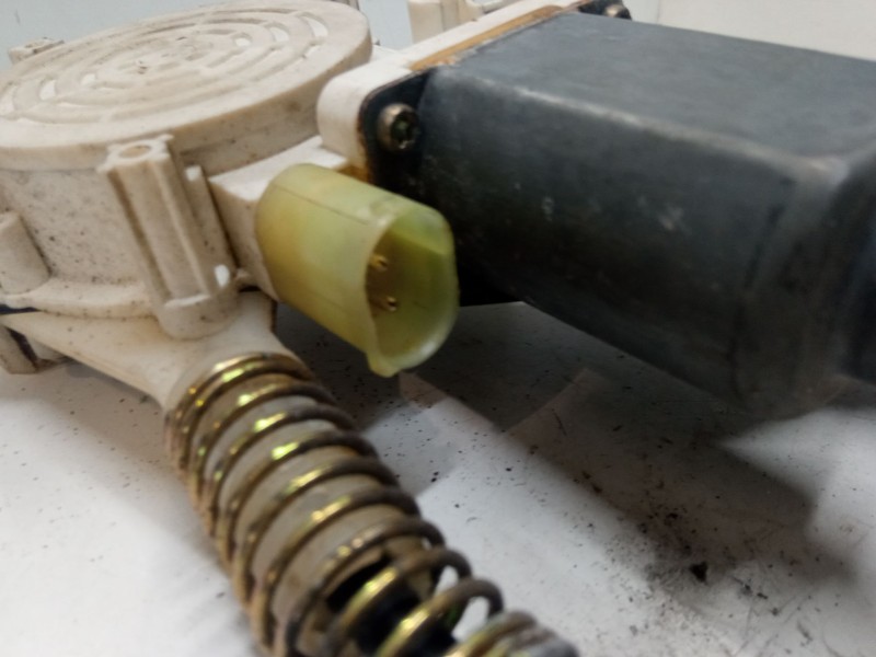 Recambio de elevalunas electrico trasero derecho para bmw 5 touring (e39) 525 d referencia OEM IAM   