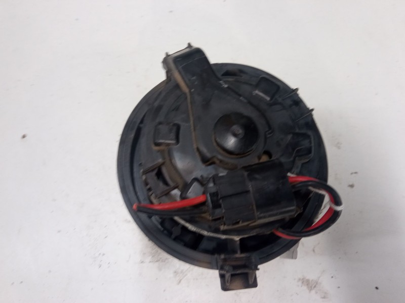 Recambio de motor calefaccion para citroën c3 iii (sx) 1.6 bluehdi 75 referencia OEM IAM 587087801015 T1013140A 