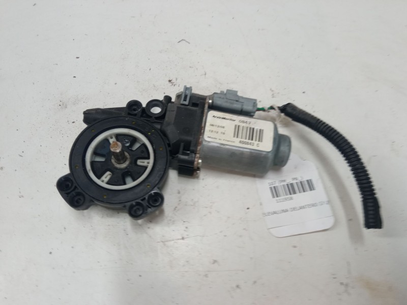 Recambio de motor elevaluna delantero izquierdo para peugeot 107 (pm_, pn_) 1.0 referencia OEM IAM 400843C  
