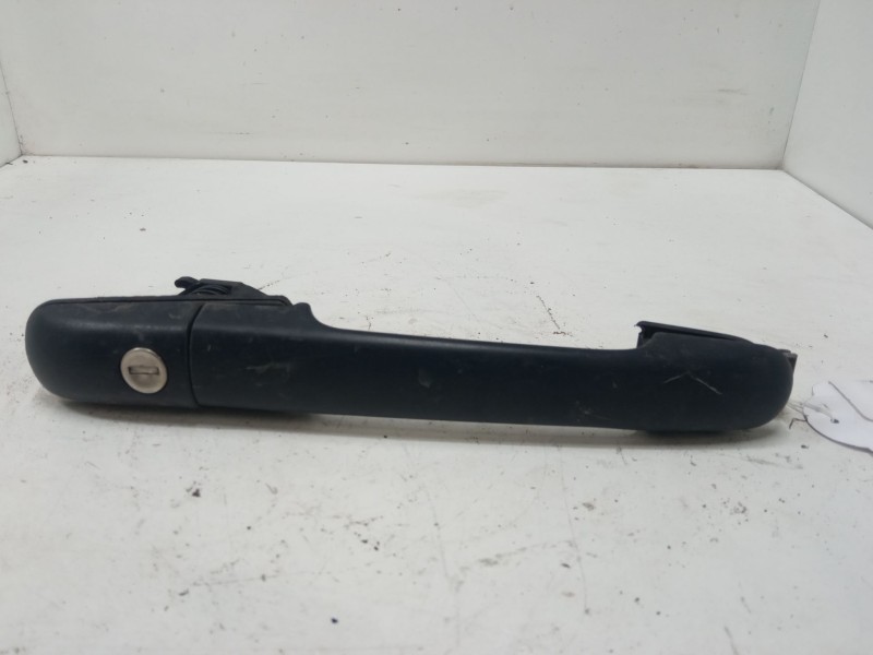 Recambio de maneta exterior puerta delantera izquierda para mercedes-benz 108 cdi referencia OEM IAM   