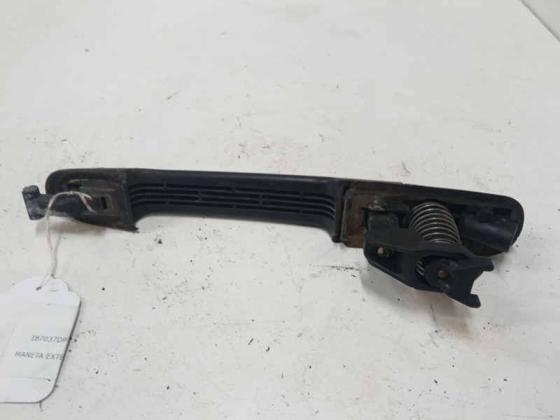 Recambio de maneta exterior puerta delantera izquierda para mercedes-benz 108 cdi referencia OEM IAM   