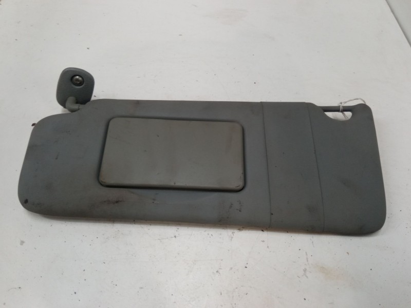 Recambio de parasol izquierdo para renault clio ii (bb_, cb_) 1.5 dci (b/c2j) referencia OEM IAM   