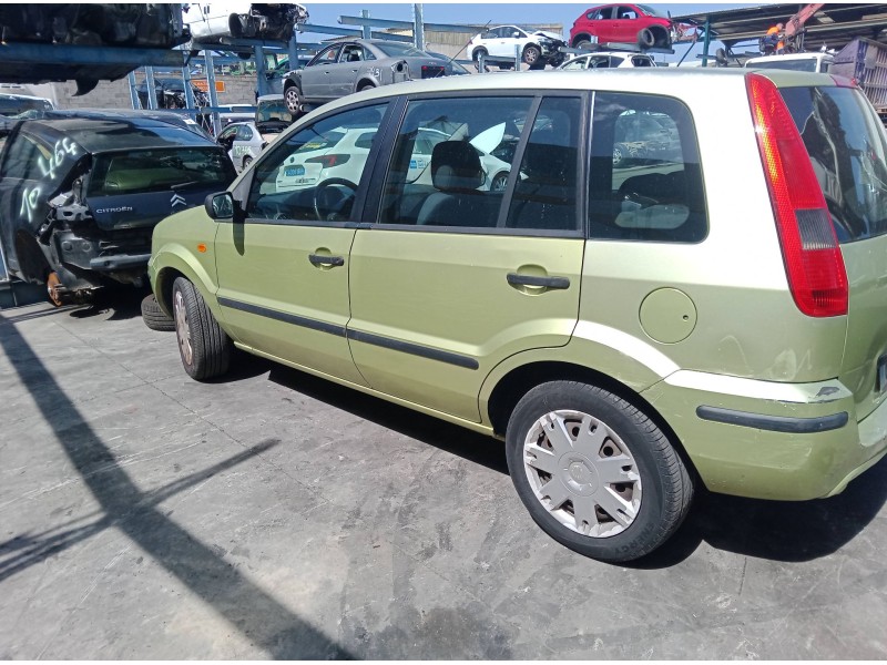 ford fusion (ju_) del año 2004