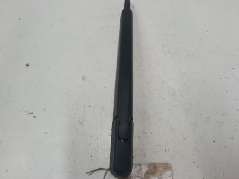 Recambio de brazo limpia trasero para citroën c3 ii (sc_) 1.2 vti 82 referencia OEM IAM   