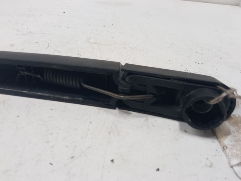 Recambio de brazo limpia trasero para citroën c3 ii (sc_) 1.2 vti 82 referencia OEM IAM   