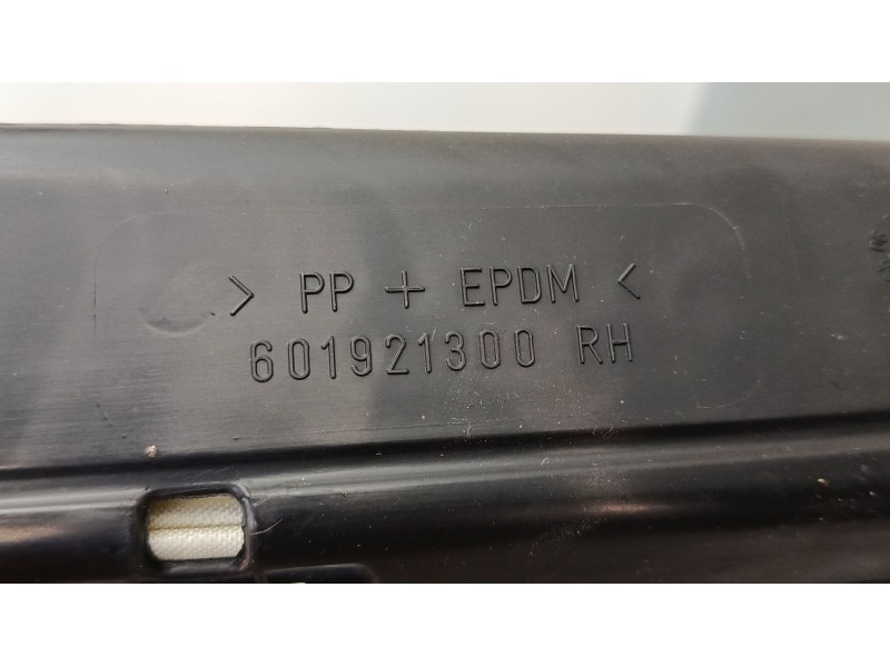 Recambio de airbag lateral delantero derecho para opel astra h (a04) 1.9 cdti (l48) referencia OEM IAM 24451358RH 601786700C 