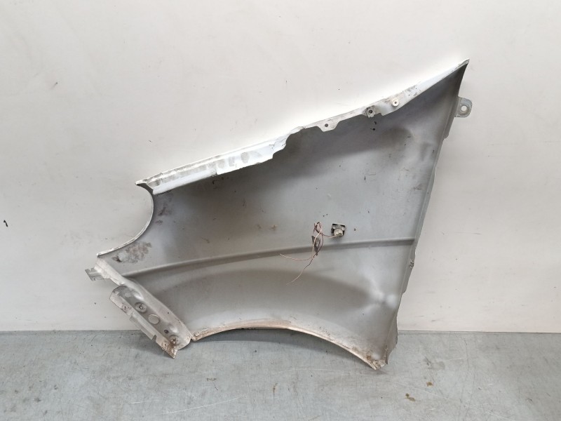 Recambio de aleta delantera derecha para opel vivaro a furgoneta (x83) 1.9 dti (f7) referencia OEM IAM   