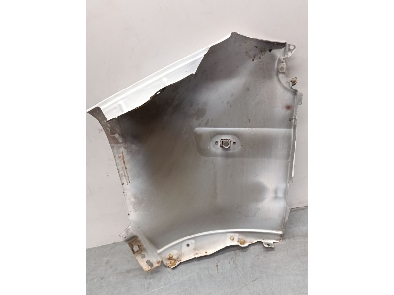 Recambio de aleta delantera derecha para renault master ii furgoneta (fd) 2.5 dci referencia OEM IAM   