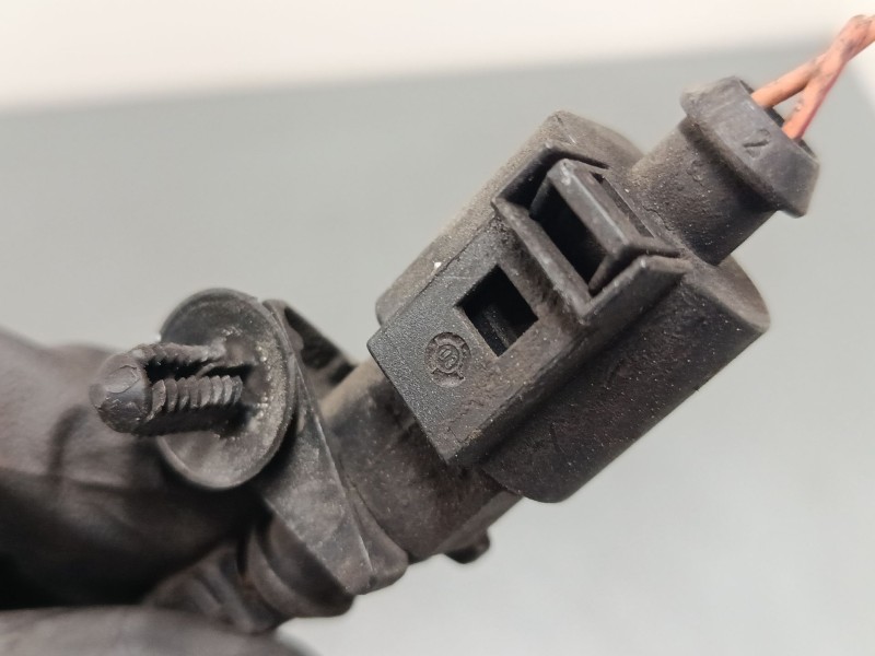 Recambio de cerradura capo para volkswagen new beetle descapotable (1y7) 2.0 referencia OEM IAM 1C0823509D  