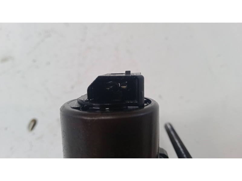 Recambio de inyector para volkswagen golf v (1k1) 2.0 tdi 16v referencia OEM IAM   