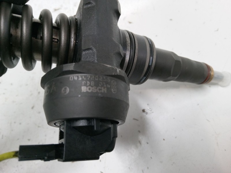Recambio de inyector para volkswagen golf plus v (5m1, 521) 1.9 tdi referencia OEM IAM 038130073AG  