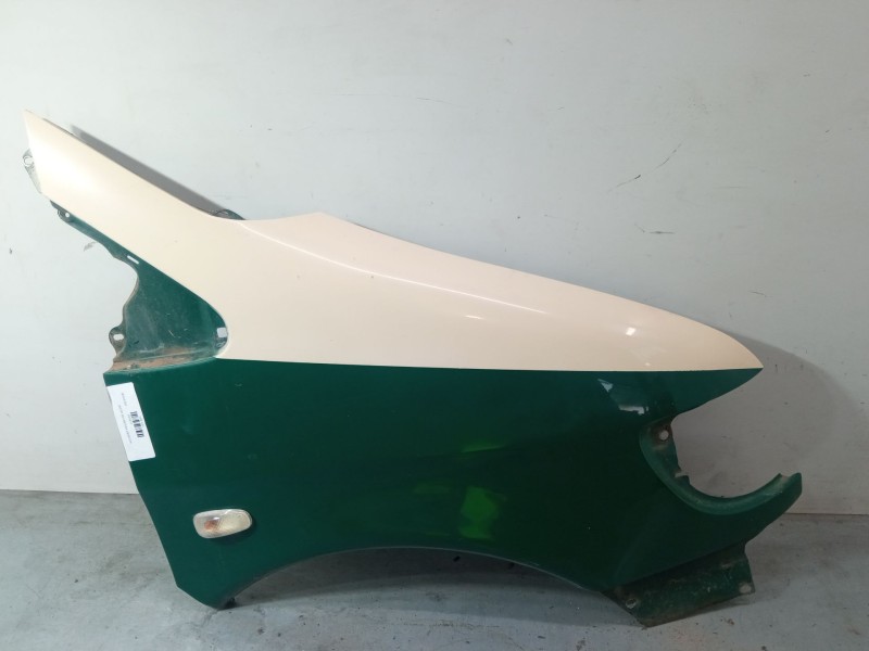 Recambio de aleta delantera derecha para mercedes-benz 108 cdi referencia OEM IAM   