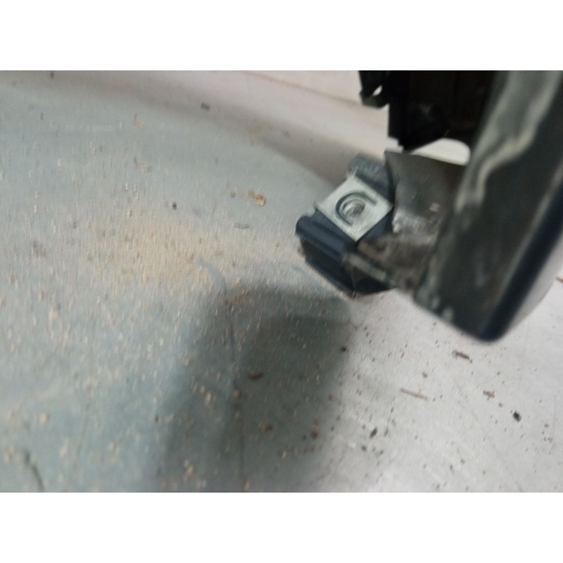 Recambio de aleta delantera derecha para renault megane ii coupé-cabriolet (em0/1_) 1.5 dci (em1e) referencia OEM IAM   