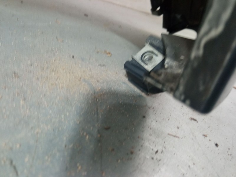 Recambio de aleta delantera derecha para renault megane ii coupé-cabriolet (em0/1_) 1.5 dci (em1e) referencia OEM IAM   