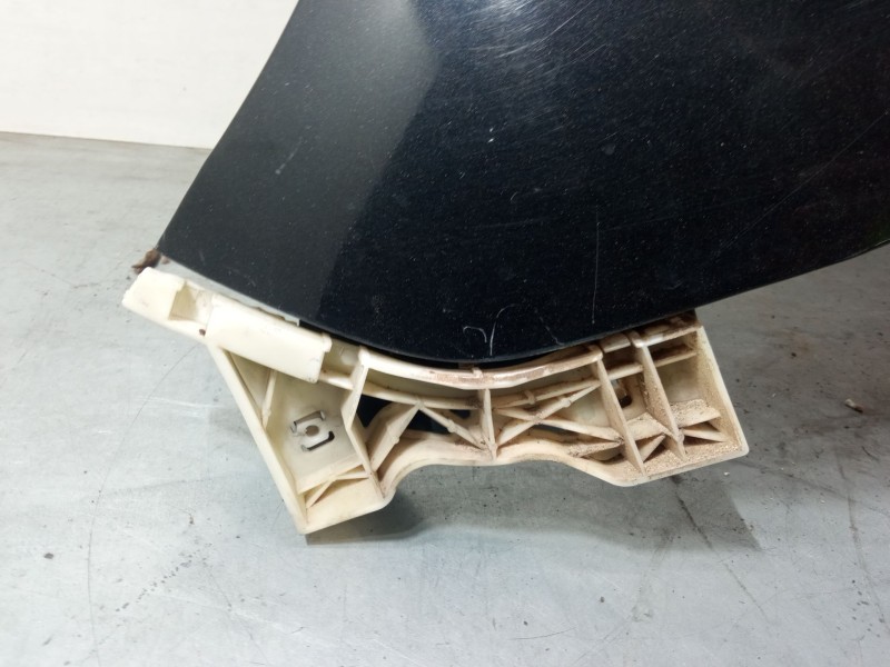 Recambio de aleta delantera izquierda para mazda 3 (bk) 2.0 mzr-cd (bk14) referencia OEM IAM   