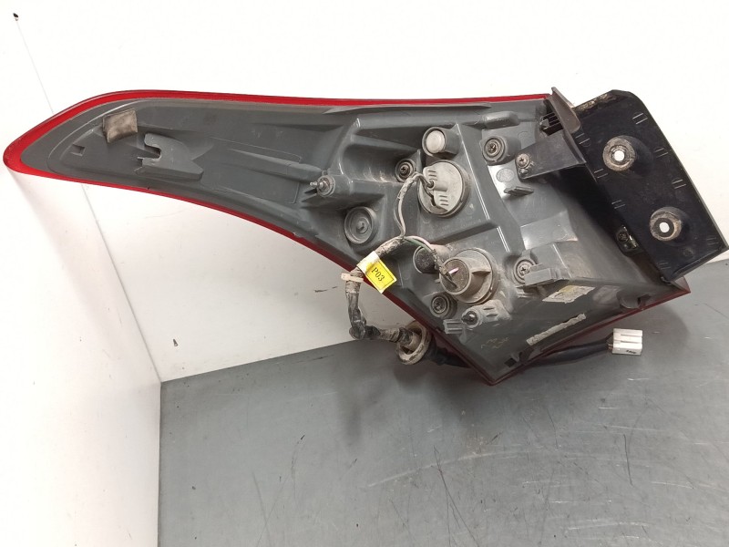 Recambio de piloto trasero derecho para hyundai i30 (gd) 1.4 crdi referencia OEM IAM 92402A50  