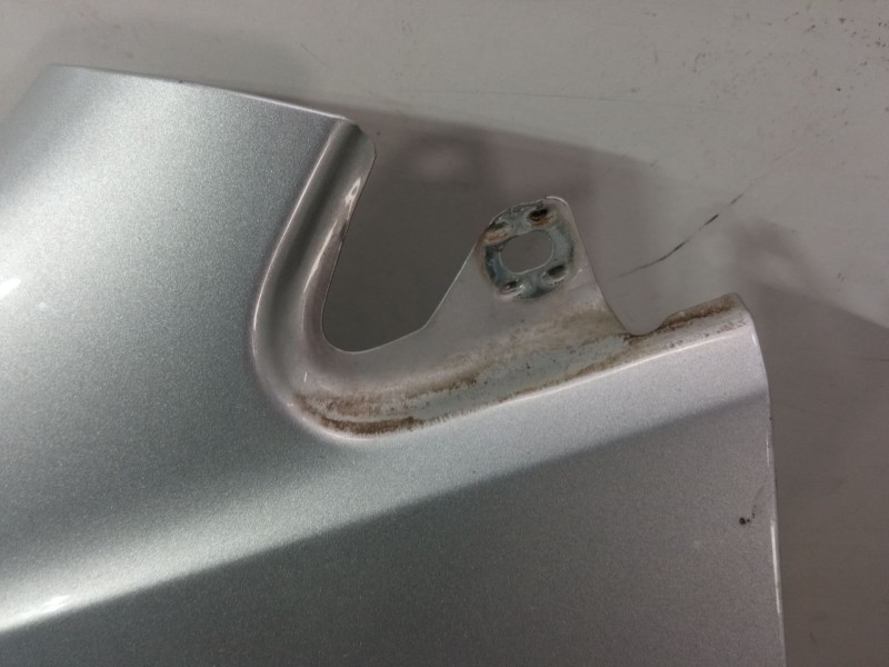 Recambio de aleta delantera izquierda para volkswagen polo iv (9n_, 9a_) 1.4 tdi referencia OEM IAM   