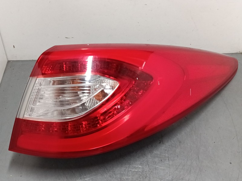 Recambio de piloto trasero derecho para hyundai ix35 (lm, el, elh) 1.7 crdi referencia OEM IAM 924022Y500  