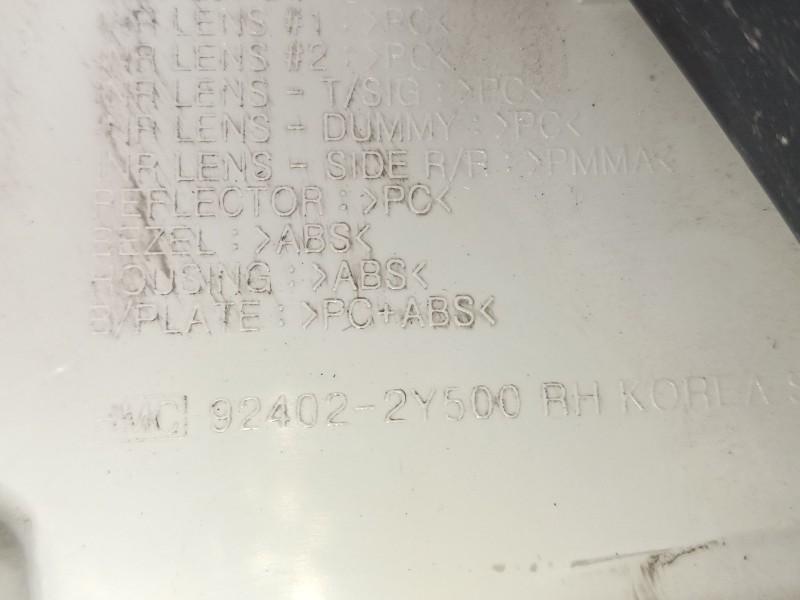 Recambio de piloto trasero derecho para hyundai ix35 (lm, el, elh) 1.7 crdi referencia OEM IAM 924022Y500  