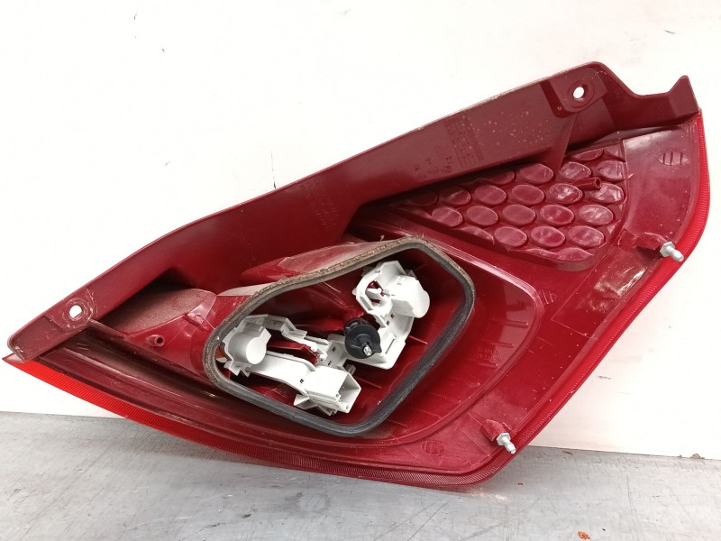 Recambio de piloto trasero izquierdo para ford fiesta vi (cb1, ccn) 1.6 tdci referencia OEM IAM   