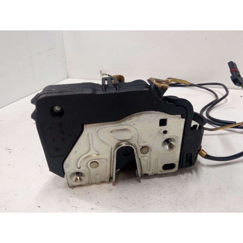 Recambio de cerradura puerta delantera izquierda para mercedes-benz clase e (w211) e 270 cdi (211.016) referencia OEM IAM   