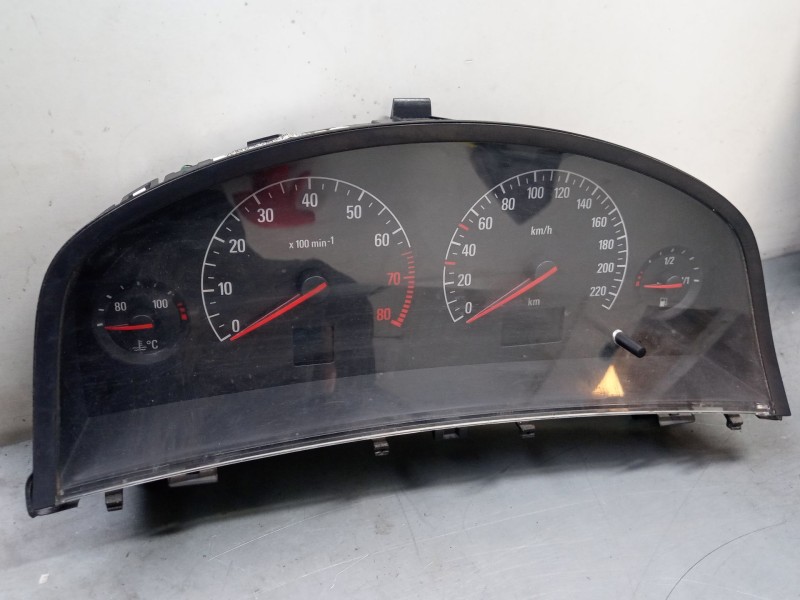 Recambio de cuadro instrumentos para opel vectra c (z02) 1.8 16v referencia OEM IAM 09180273WB  