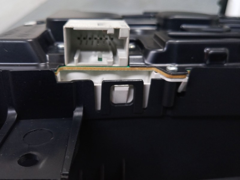 Recambio de cuadro instrumentos para opel vectra c (z02) 1.8 16v referencia OEM IAM 09180273WB  