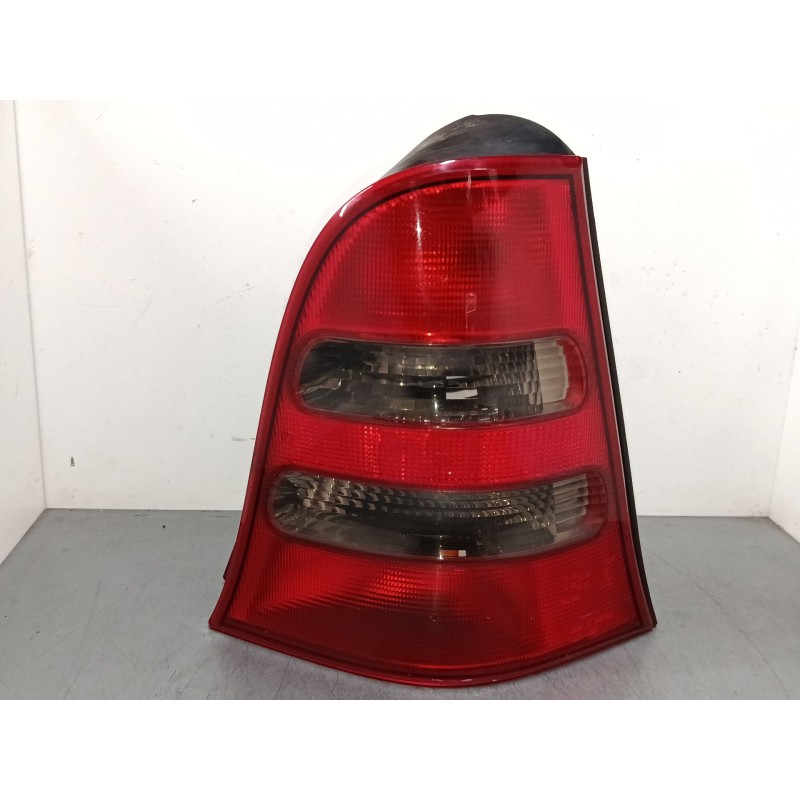 Recambio de piloto trasero derecho para mercedes-benz clase a (w168) a 210 (168.035, 168.135) referencia OEM IAM 1688203064R  