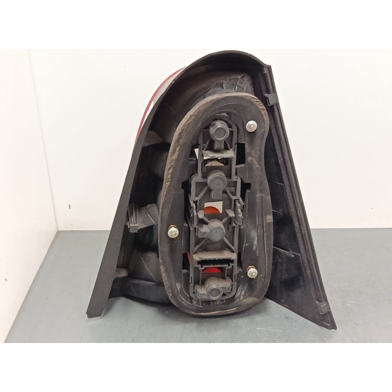 Recambio de piloto trasero izquierdo para mercedes-benz clase a (w168) a 210 (168.035, 168.135) referencia OEM IAM 1688202964L  