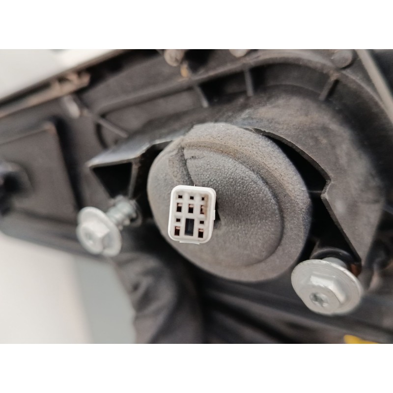 Recambio de retrovisor electrico derecho para mitsubishi colt vi (z3_a, z2_a) 1.3 (z21a) referencia OEM IAM   