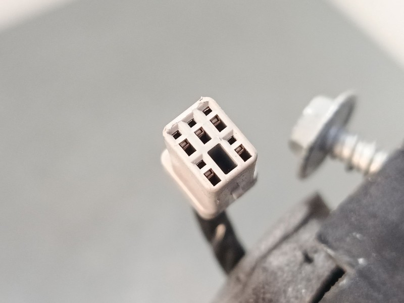 Recambio de retrovisor electrico izquierdo para mitsubishi colt vi (z3_a, z2_a) 1.3 (z21a) referencia OEM IAM   