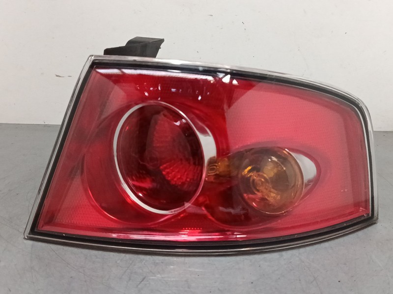 Recambio de piloto trasero derecho para seat ibiza iii (6l1) 1.4 tdi referencia OEM IAM   