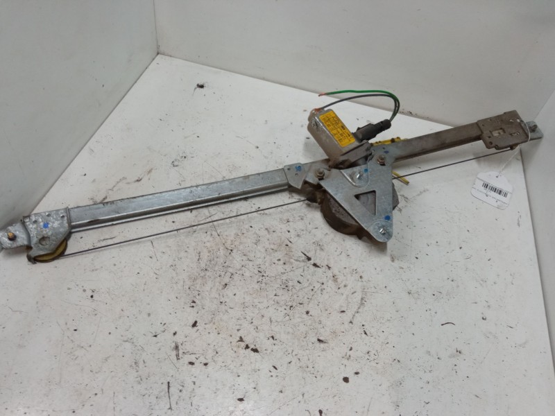 Recambio de elevalunas electrico delantero derecho para nissan primastar furgoneta (x83) 1.9 dci 100 referencia OEM IAM 77003118