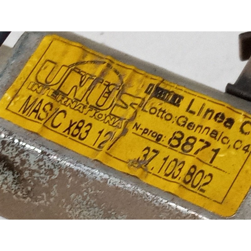 Recambio de elevalunas electrico delantero derecho para nissan primastar furgoneta (x83) 1.9 dci 100 referencia OEM IAM 77003118