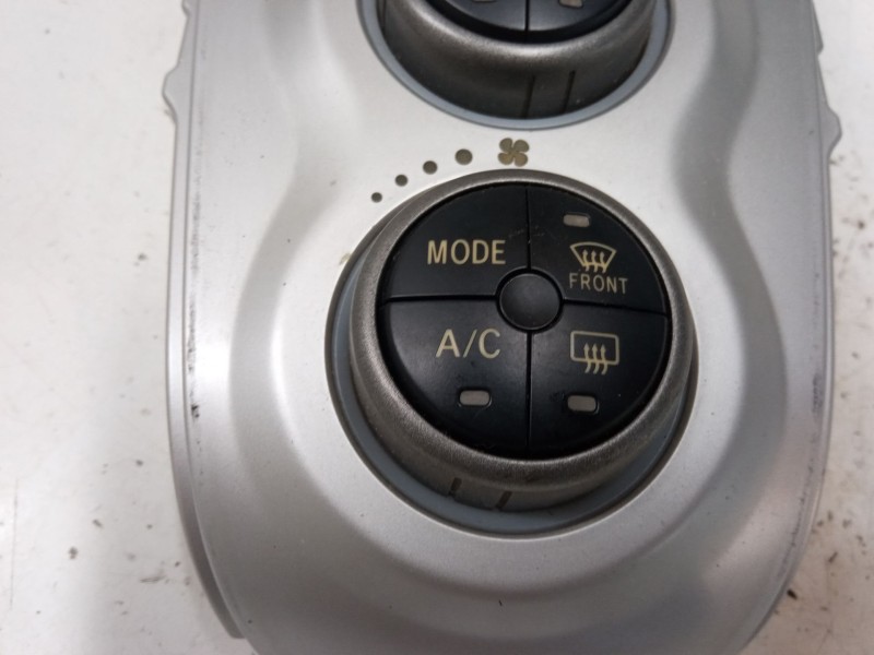 Recambio de mando climatizador para toyota yaris (_p9_) 1.4 d-4d (nlp90_) referencia OEM IAM   