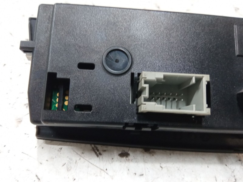 Recambio de mando climatizador para bmw 1 (e87) 118 d referencia OEM IAM 696159501  