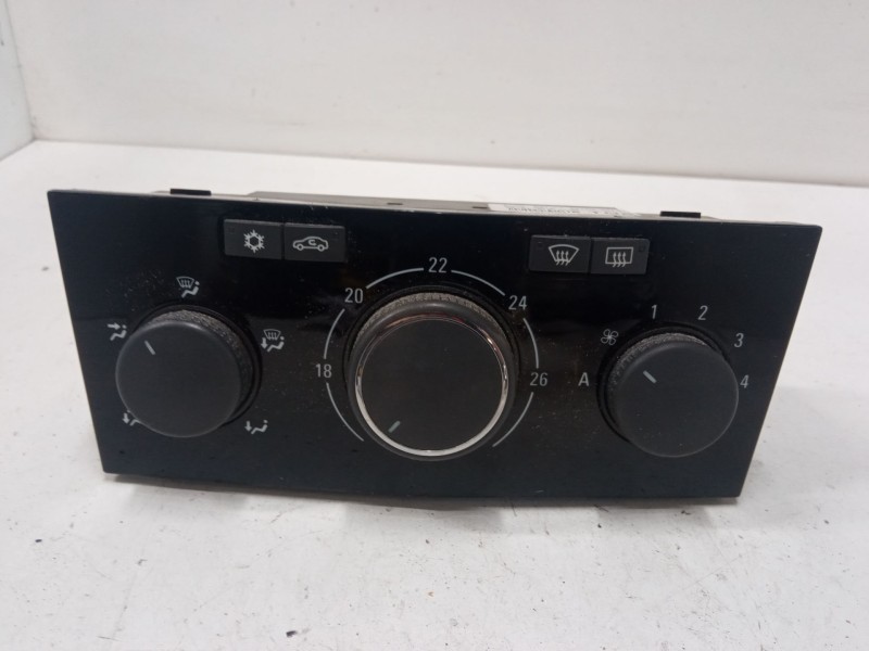 Recambio de mando climatizador para opel zafira / zafira family b (a05) 1.7 cdti (m75) referencia OEM IAM 90151370  