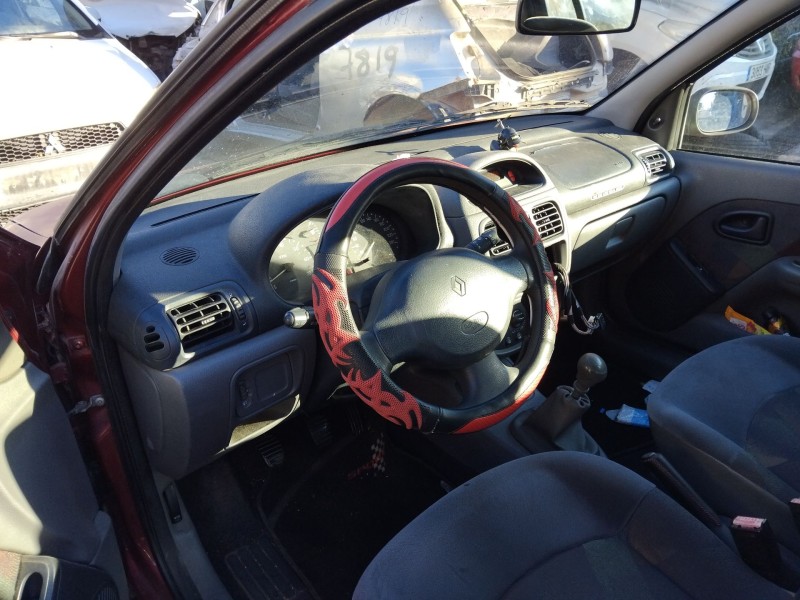 renault clio ii (bb_, cb_) del año 2000