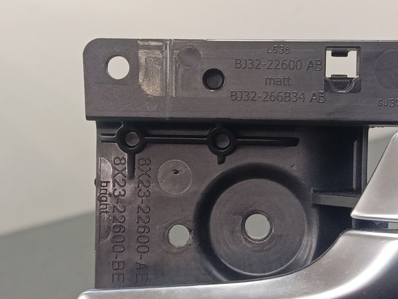 Recambio de maneta interior puerta delantera derecha para land rover range rover evoque (l538) 2.0 d referencia OEM IAM BJ322260