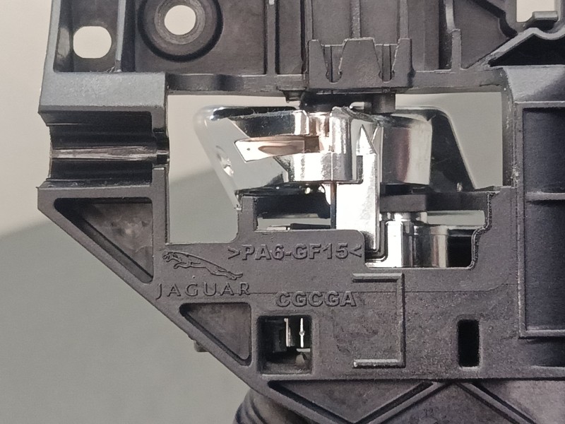 Recambio de maneta interior puerta delantera derecha para land rover range rover evoque (l538) 2.0 d referencia OEM IAM BJ322260