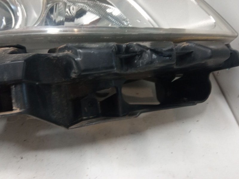 Recambio de faro derecho para renault scénic ii (jm0/1_) 1.5 dci (jm1e, jm16) referencia OEM IAM   