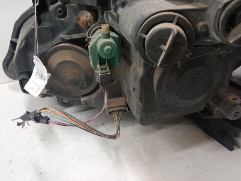 Recambio de faro derecho para renault scénic ii (jm0/1_) 1.5 dci (jm1e, jm16) referencia OEM IAM   