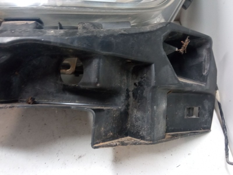 Recambio de faro izquierdo para renault scénic ii (jm0/1_) 1.5 dci (jm1e, jm16) referencia OEM IAM   