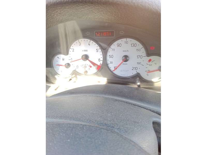 peugeot 206 hatchback (2a/c) del año 2003