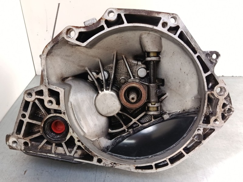 Recambio de caja de cambios manual 5 velocidades para opel corsa b (s93) 1.2 i (f08, f68, m68) referencia OEM IAM 90334345  