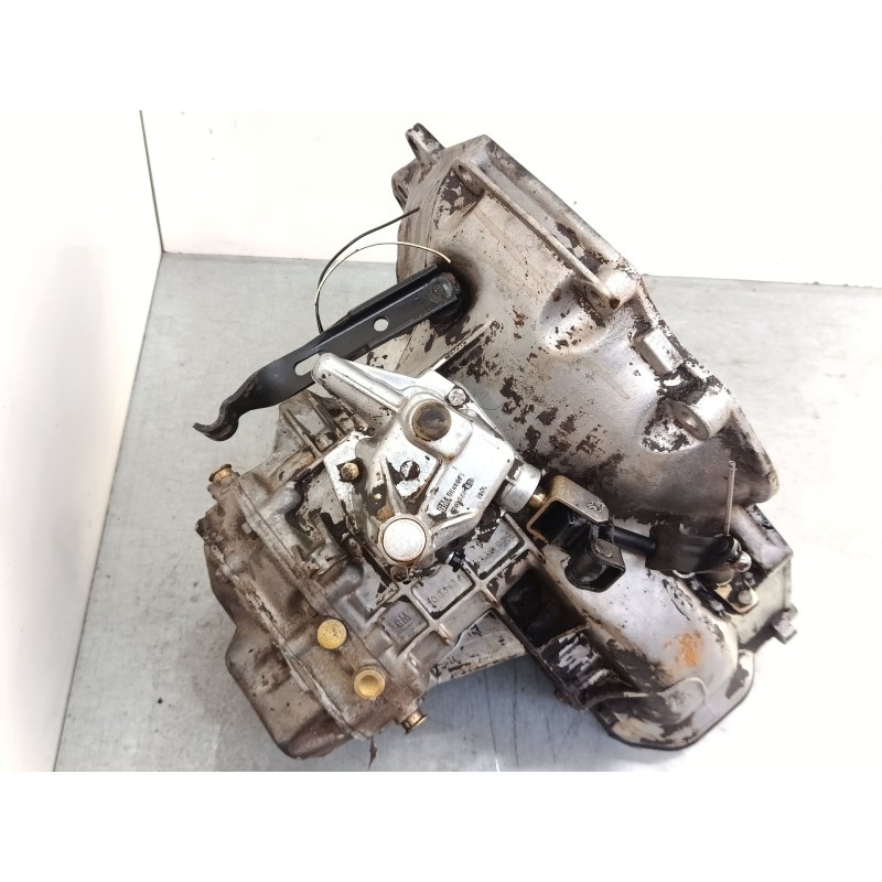 Recambio de caja de cambios manual 5 velocidades para opel corsa b (s93) 1.2 i (f08, f68, m68) referencia OEM IAM 90334345  