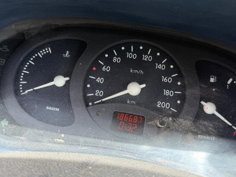 renault clio i (b/c57_, 5/357_) del año 1998