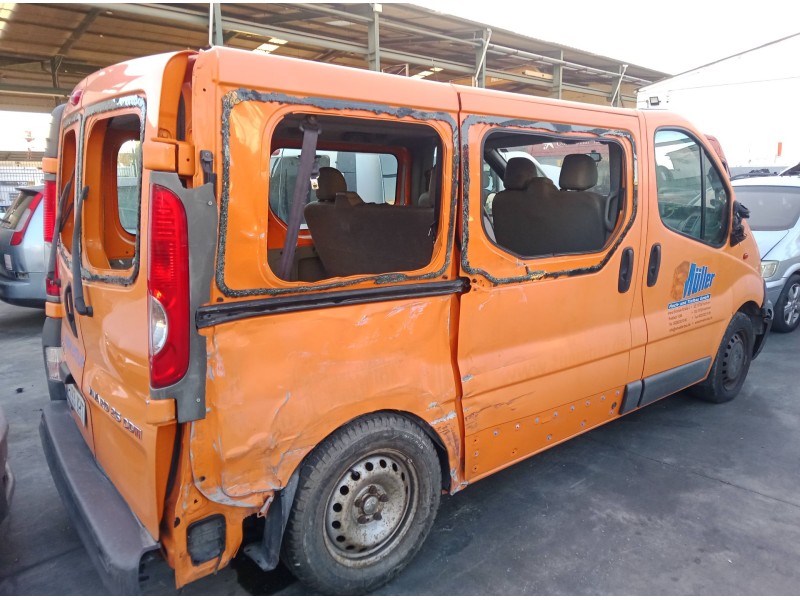 opel vivaro a autobús (x83) del año 2018