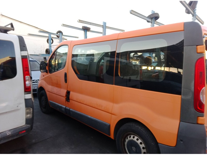 opel vivaro a autobús (x83) del año 2018