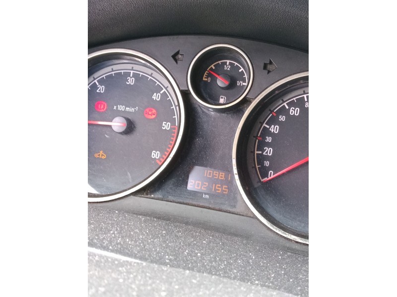 opel astra h (a04) del año 2005